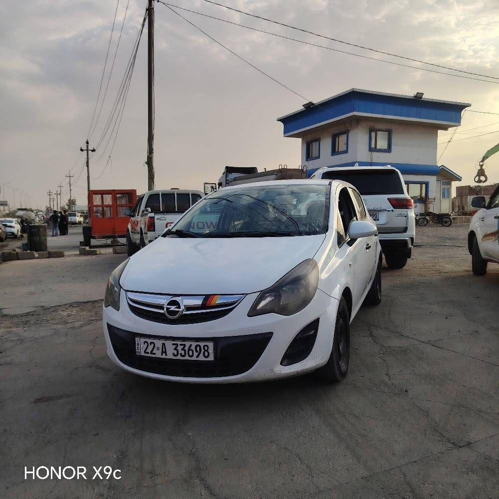 Opel corsa 
مۆدیل ۲۰۱٤ 
بێ سبوغ بێ لێدران 
گێڕ مکینە بەشەرت 
فول مواسفات گێڕ عادی 
جام شباع 
لەسەر دەقی شریکە ماوە 
هەتا بڵێی توندو تۆڵە 
بەناو کردن بەشەرت 
هەولێر 
***********
کۆڕک واتس اب
٥۳ مجال أربيل, العراق
