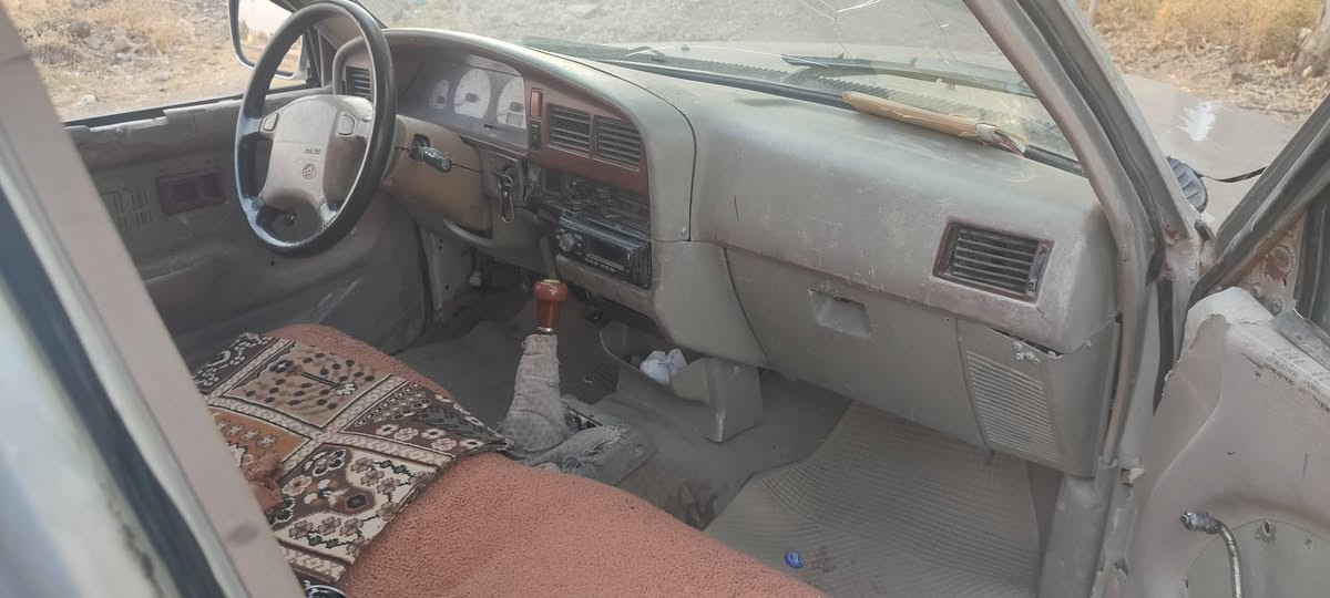 دير بؤ فرؤست گيرومكينه به شرته موديل ٢٠٠٧بي ليد.اروي سعر ١٦ورق منفيشته اسلي زم ***********. ***********
