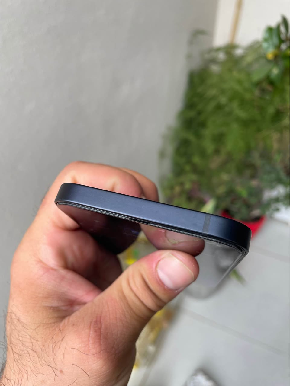 İphone 12 64gb 1sim battary 91 nakrawa ba zaman be ayb bashart %97 xawena ba zaman 370 Hazar maqamal أربيل, العراق

نص مكتوب في الصور:
- 03:46 48 Pil Sağlığı ve Şarj Etme Telefon pilleri, şarj edilebilir bütün piller gibi eskidikçe performansı azalan tüketim mallarıdır. Daha fazlası... Maksimum Kapasite %91 Bu, yeni pile kıyasla mevcut pil kapasitesinin ölçüsüdür. Düşük kapasite, şarjdan sonra kullanım süresinin azalmasına neden olabilir. En Yüksek Performans Yeterliliği Yerleşik dinamik yazılım ve donanım sistemleri, iPhone'unuzun pilinin kimyasal olarak yaşlanması gibi görülebilecek performans etkilerini engellemeye yardımcı olabilir. İyileştirilmiş Pil Şarjı iPhone, pilin eskime hızını yavaşlatmak için günlük şarj etme rutininizi öğrenir, böylece telefonunuzu kullanmaya ihtiyacınız olana kadar %80 oranını geçince şarj etmeyi durdurmak için bekleyebilir. Temiz Enerji ile Şarj iPhone, bölgenizde daha düşük karbon emisyonlu elektrik kullanılabildiğinde şarj etmeyi seçerek karbon ayak izinizi azaltmaya çalışır. iPhone, onu kullanmaya ihtiyacınız olmadan önce tam dolması için günlük şarj etme rutininizi öğrenir. Daha fazla bilgi...