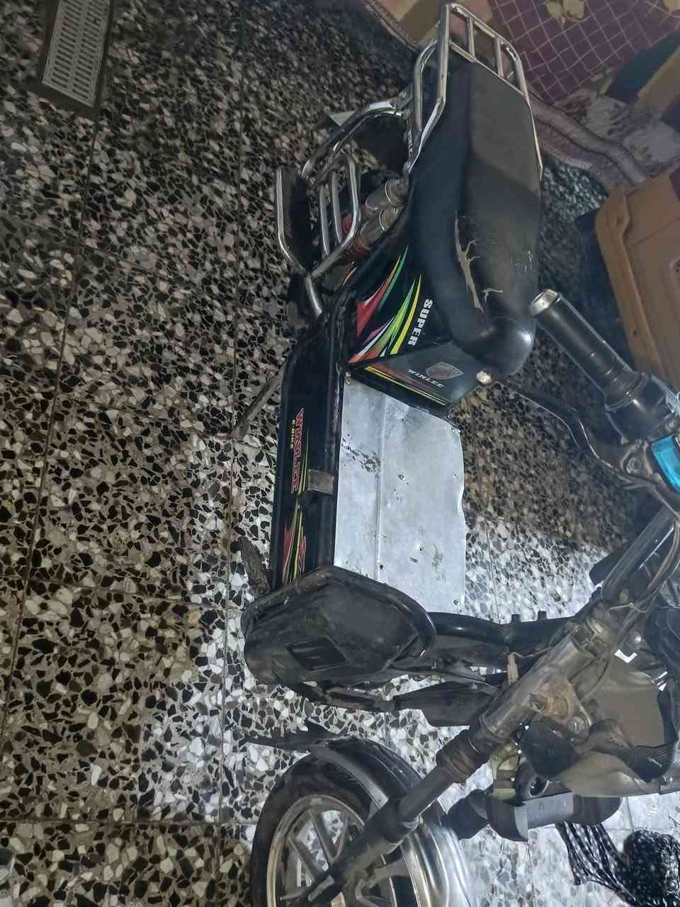 دراجه هارلي شحن 🔋⚡
عدد بطاريات 5 
دراجه تمشي ٤٠_٥٠كيلو 
تمشي 84حقيقي 75
نضام 3سرعات 
دراجه تتحمل حمل قوي ومرتبه
بريك خلفي فقط نضام دهن 
سعرها 400وبيها مجال لطيبين 
للاستفسار رقم***********
ابو ٢٥٠ لطبلي

