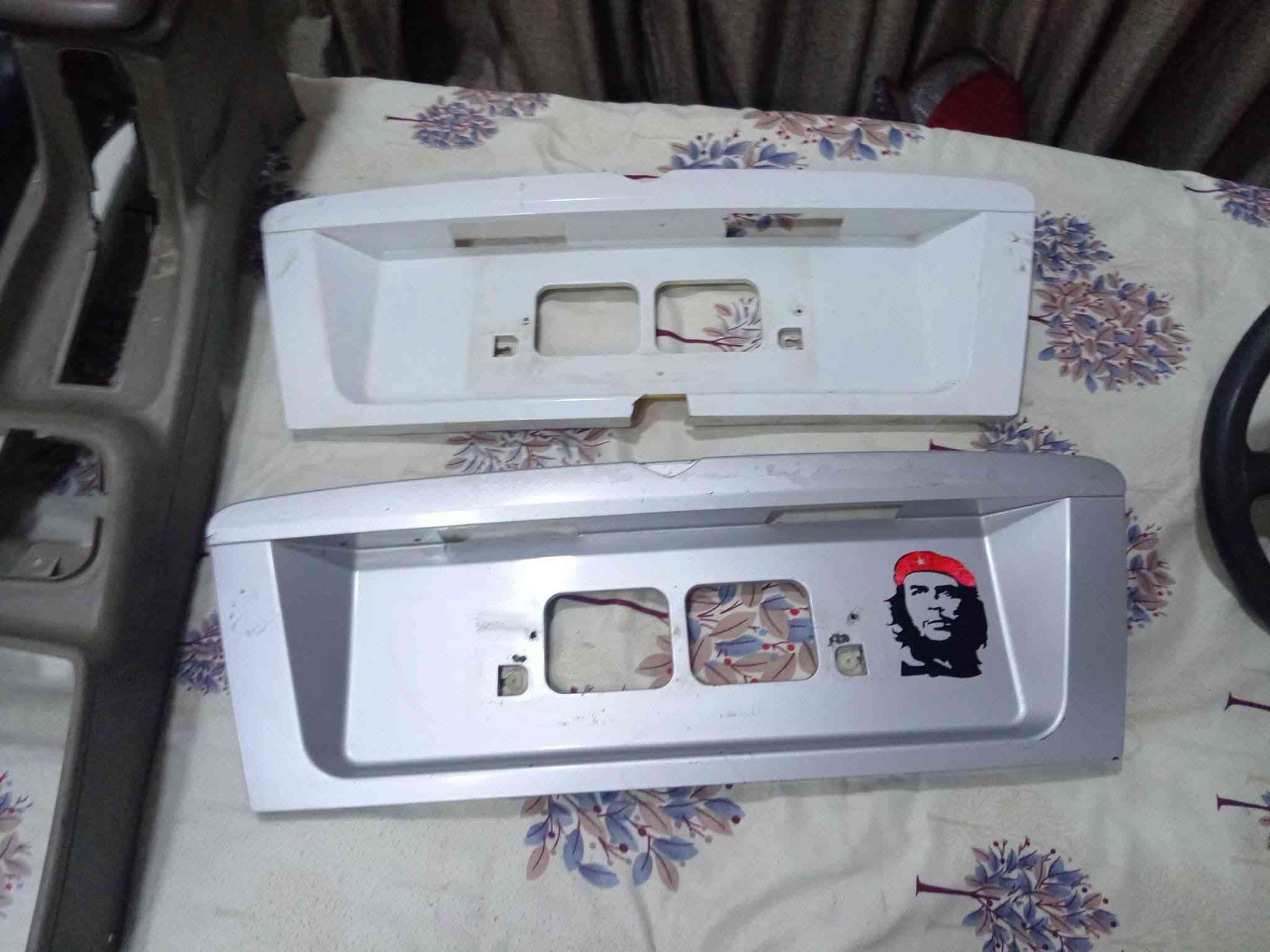 السلام عليكم شباب للبيع غراض سمند اصليه بيجو كلمن وسعره *********** مكاني بغداد ويوجد توصيل جميع المحافظات
