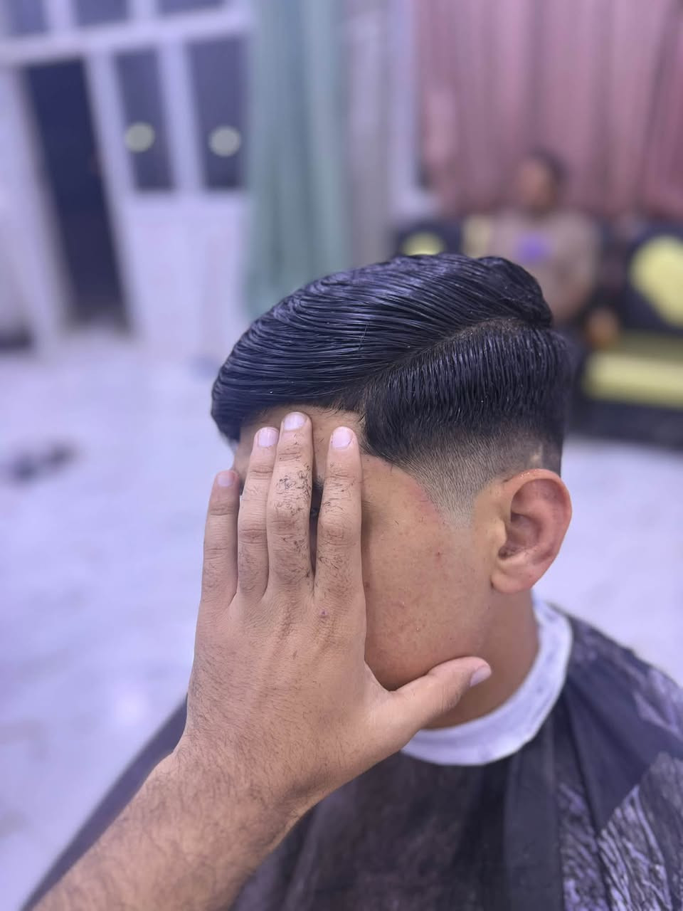 تم افتتاح محل حلاقة
التقية الثالثة - شارع الصيدلية - جوار
 المخبز 
تشرفونا وتنورونا اخوتي 💈🤎🤎
***********
