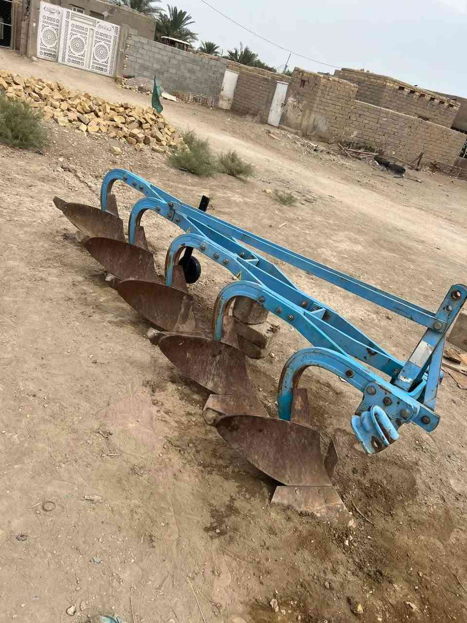 سلام عليكم خوان فدان تركي حجم 10خماسي جديد شرط ***********الكراب مكان ناصريه الاصلاح الشراي يتصل
