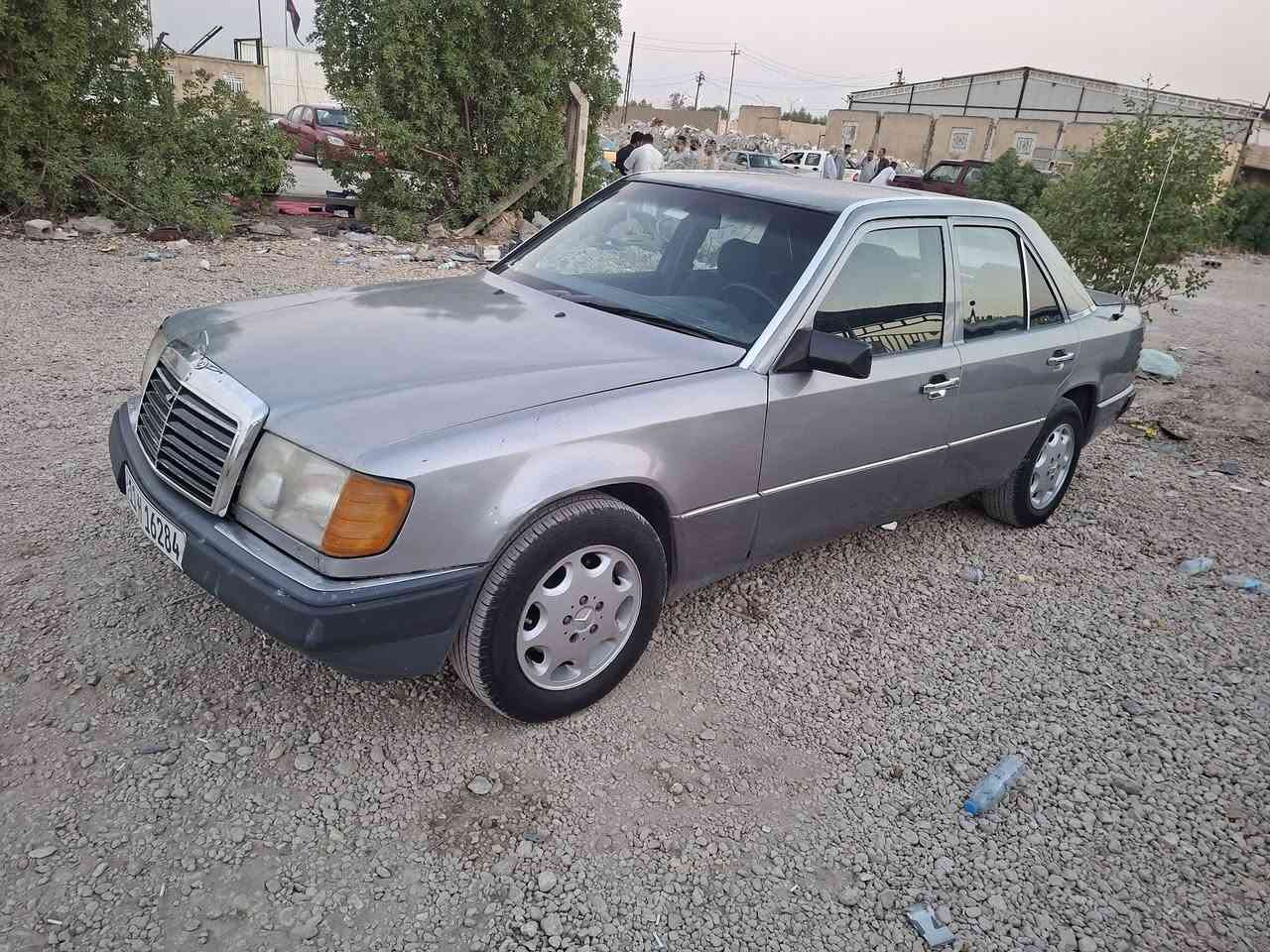 مارسيدس دب مديل 1989 كير ومحرك vvt بطه مكفولات رقم بغداد انكليزي  قواعد دبل نظيفات سعرها 35وبيها مجال مكانها كربلاء حي النصر ***********
