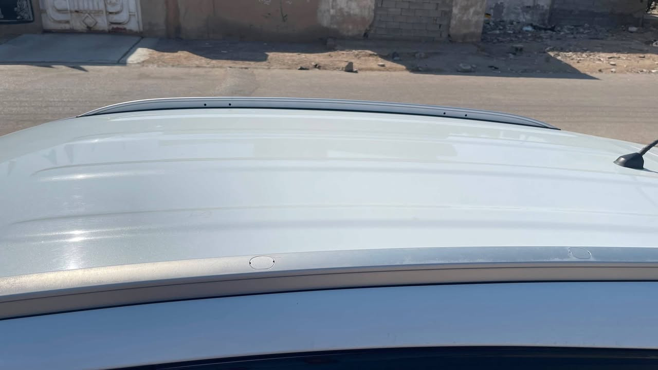 سبورتج 2018 خليجي رقم بغداد ماشية 131 ونص بيها بارد بالجنطه وشبرين بالدعامية الامامية صبغ و التكمه مال الصدر قبل فتره انطخت بعدها ما مصلحها سعرها 170 ورقه  
وبيها مجال للطيبين 
***********

