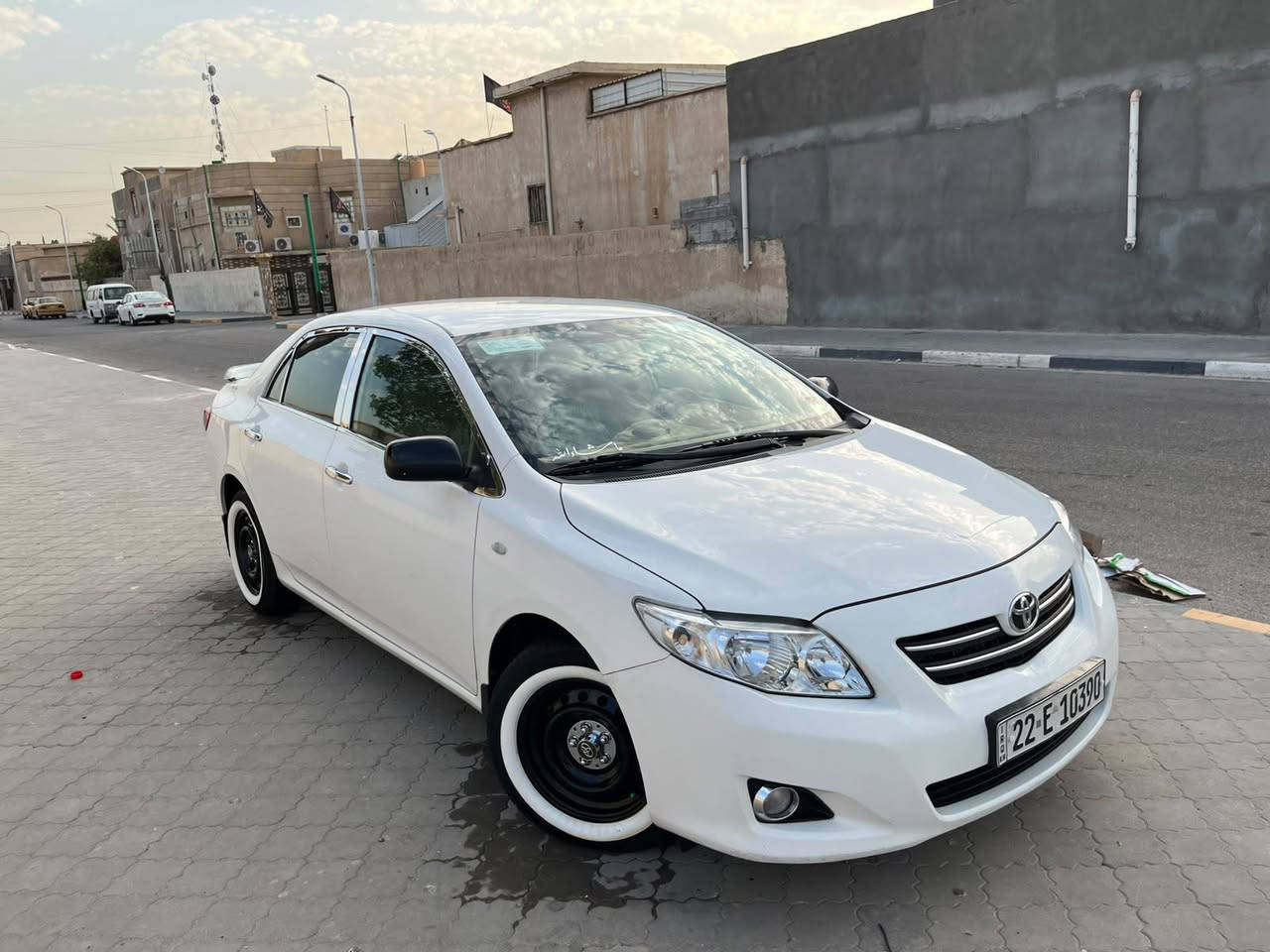 سلام عليكم
كورلا خليجي 2008 للبيع

سيارة مكفولة كفالة عامه من كلشي

مكينه 1600 ماشية 167.000km

الفئه XLI

 السيارة بيها شاشه كامره تحكم ستيرن تايرات جديدة

والسنويه نهايه 2029  

ورقم السياره اربيل مكانها البصرة السعر 125 ورقه 

الرقم ***********
