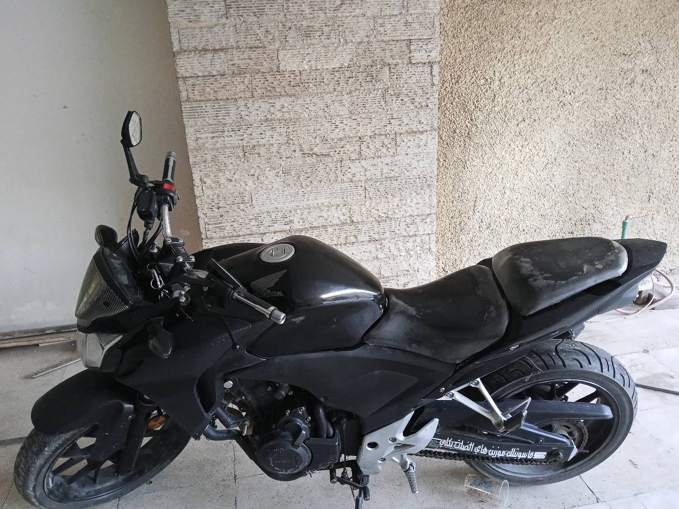 السلام وعليكم للبيع بطح سيبي 500f
السعر 15ورقه وبيها مجال 
دراجه مكفوله مكينه وكير وكهربائيات 
ماشيه 36الف العنوان بغداد الاعظمية
***********