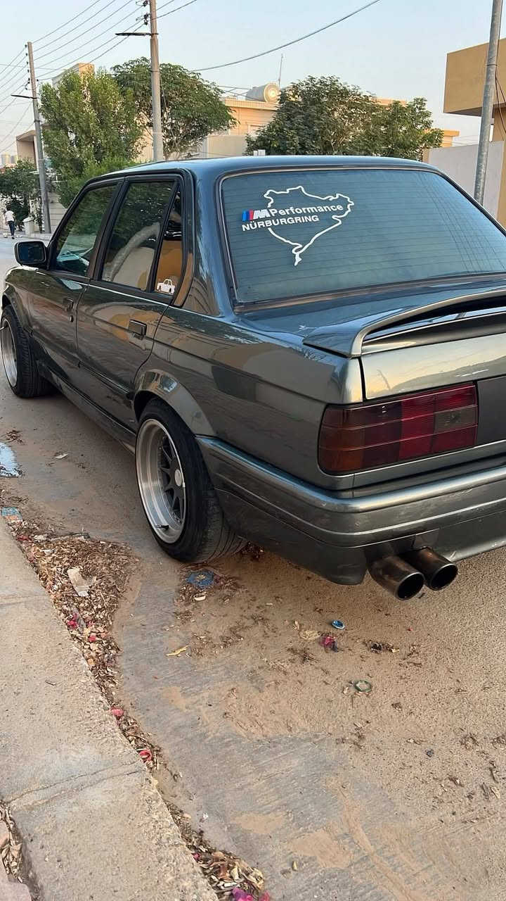 السلام عليكم
BMW E30 
زعره محرك 28 مسكر تك فانوس كير عادي السياره بيه نقوصات بصيطه قبل فترا اشتريته وماطلع بيه فعرضته للبيع او المراوس بدراجه T MAX 17 جديده بشرط الياخذه مباشرتآ يداور هاذه شرط الي بسمه السياره رجآ بس التعجبه السياره وصدك شراي يراسلني الاستفسار علرقم ***********
