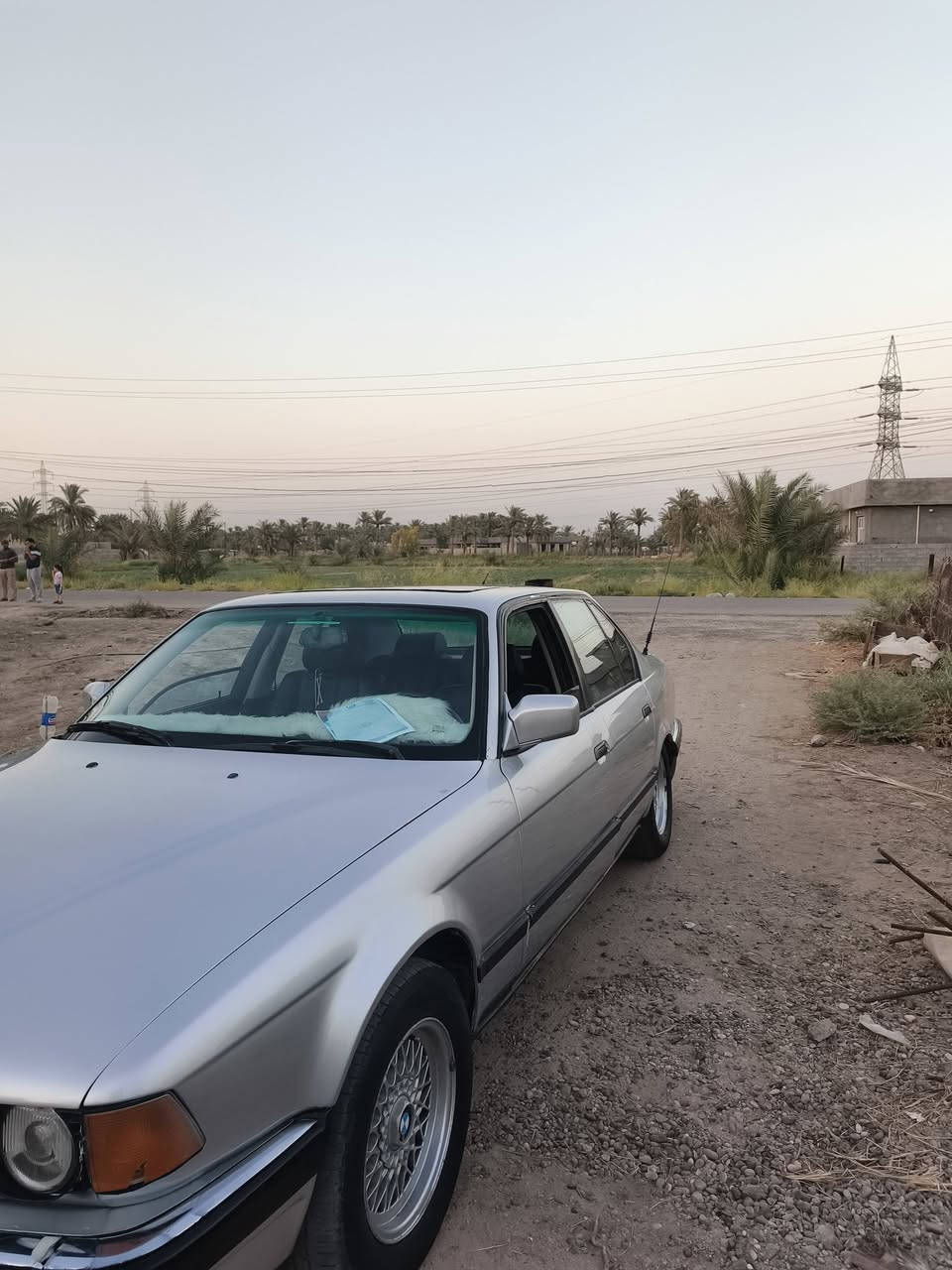 سلام عليكم بي أم حجم 735 موديل 1993 تحويل مباشر السعر 50 وبيها مجال ***********

