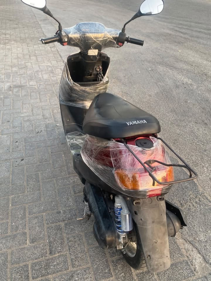دراجه بطه
ما مفتوحه نضيفه كلش 

عداد سرعه شغال 

عداد بانزين شغال 

سلف شغال باتري جديد 

شوته جديده 

ادامه كلجات 

بلك جديد 

كلوب امامي شغال 

الإشاير فيشه عطلانه يرادله تبديل 

كفرات دراجه نضيفه كلش ولون المميز دم الغزال 

هورن شغال 

مرايات جديده بلاديه 

السعر : ٣٧٥ الف
رقم الهاتف: ***********
