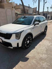 سورنتو 2025 ضمان دوليه ماشيه18 الف باونراما  ويل 20  داتا شو  كشن جلد ...