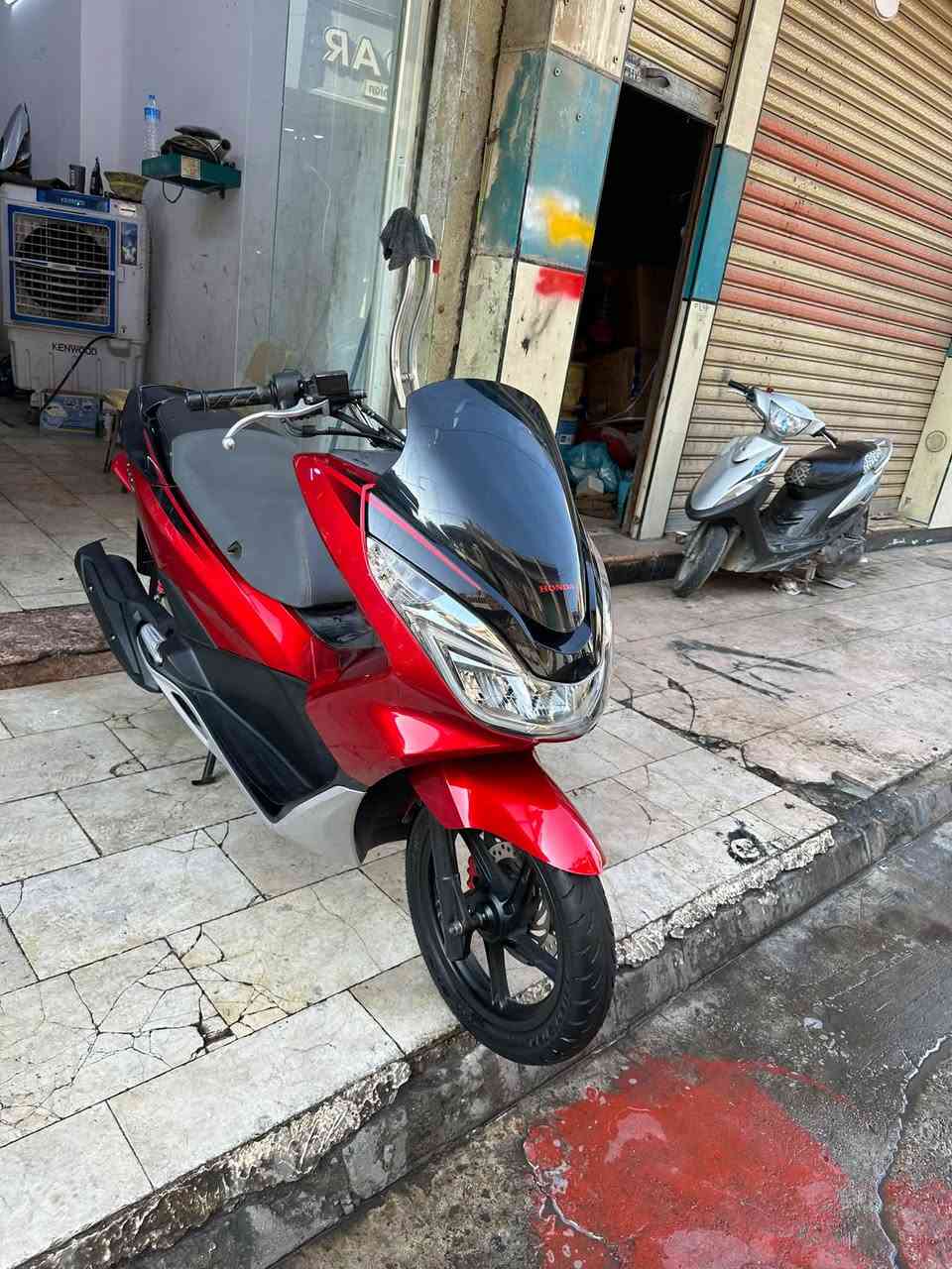 PCX • ١٢٥ • احمر