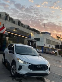 فورد اسكيب • ٢٠٢٥ • فول مواصفات