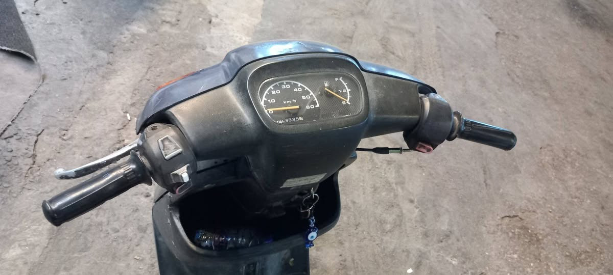 دراجه بطه حلوه شغاله هندر نقص باتري 
السعر ٣٠٠ العنوان كربلاء هاتف ***********
