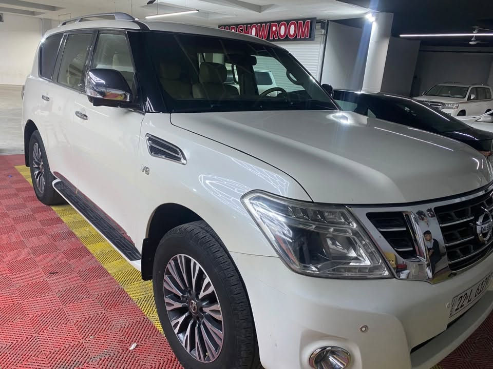 نيسان باترول ٢٠١٦ بلاتينيوم 
بيبوياخ و ليدراو بى سارد 
١٠٥ هةزار حةقيقى روشتوة
هةموو شتيكى بةشةرت 
زمارةى تةلة فون 
***********
