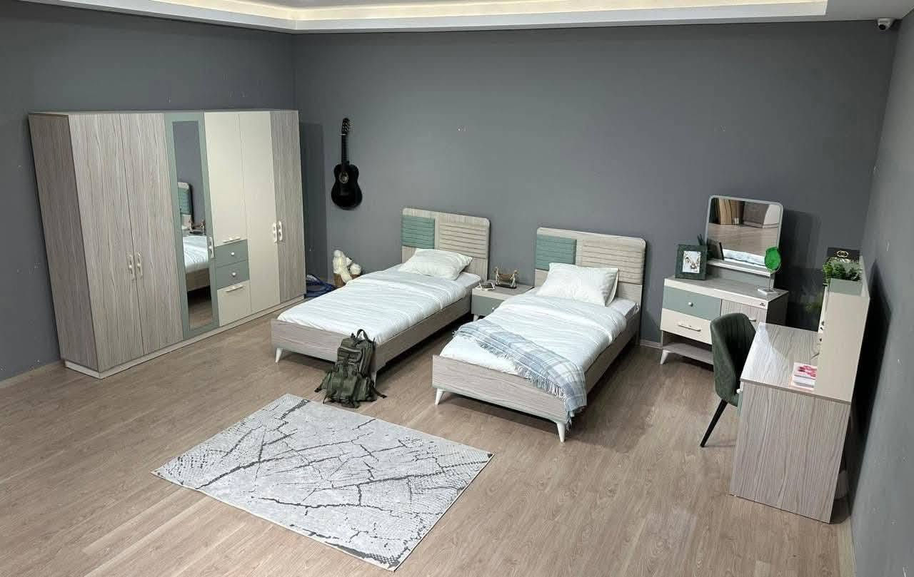 غرفة نوم شبابية بتصميم مودرن وجودة تركية من شركة النجوم للأثاث المنزلي

تتميز بسرير مخزن عملي، وصبغ حراري عالي الجودة، مع أسعار مناسبة تناسب مختلف الميزانيات. كما نوفر شد ونقل مجاني داخل بغداد، وتوصيل إلى جميع محافظات العراق، 

 للحجز 
***********
