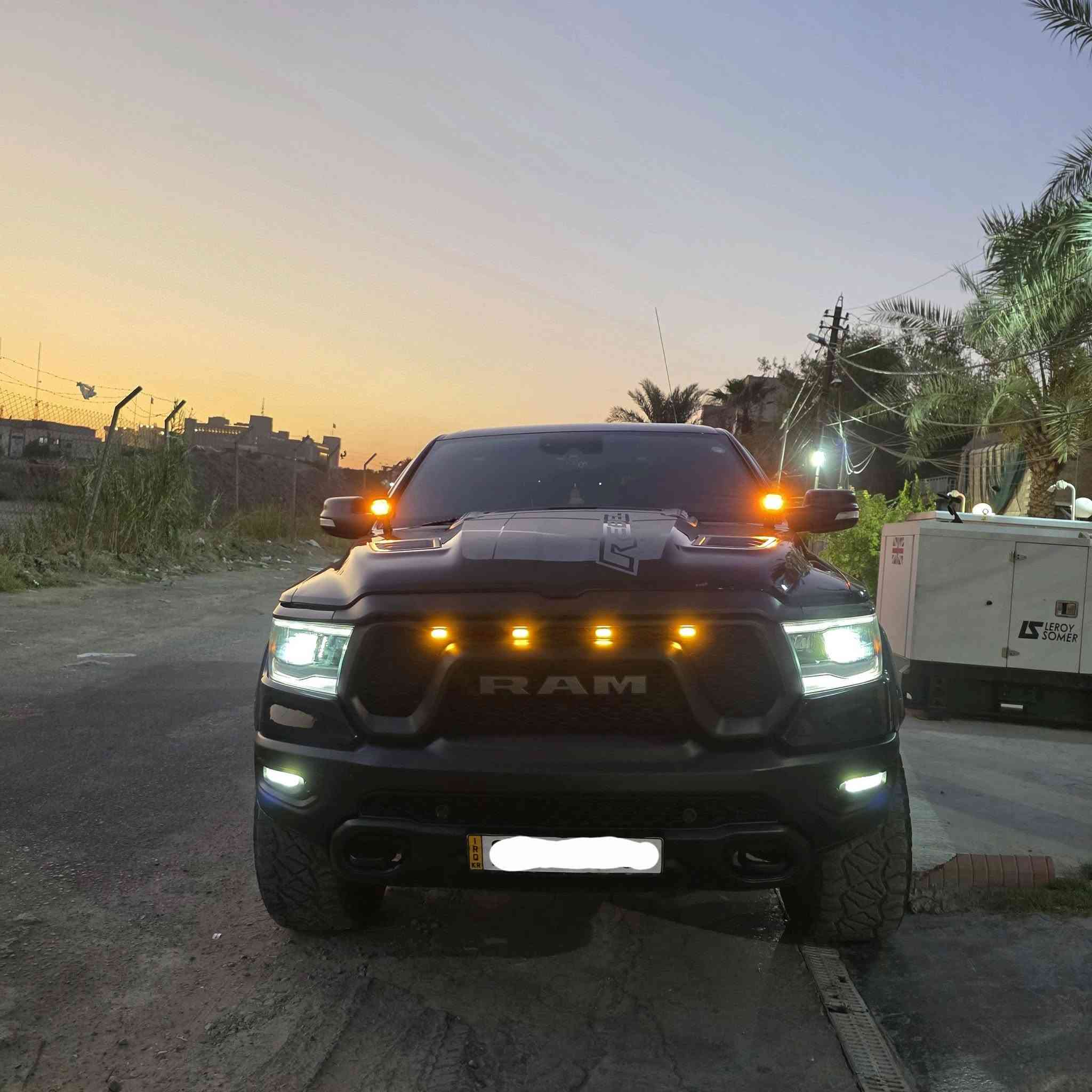 الموديل : 2020 
المحرك : V8 5.7L . 
المواصفات :

* شاشة كبيرة 12 أنچ . 
* نظام ملاحة GPS . 
* سقف بانوراما . 
* المصابيح الأمامية زنون .
* كشافات الضباب زنون . 
* المصابيح الأمامية LED .
* المصابيح الخلفية LED . 
* نقطة عمياء . 
* دخول ذكي (بصمة) . 
* تشغيل عن بعد .
* مقاعد الجلد الفاخر خاصة لنسخة REBEL
* مقعد السائق كهربائي. 
* مقعد الراكب كهربائي. 
* تدفئة مقاعد . 
* تدفئة ستيرن . 
* المقاعد كهربائية .
* حساسات امامية .
* حساسات خلفية . 
* كاميرا خلفية . 
* دوسات جانبية . 
* مكيف خلفي .
* المرايا الجانبية قابلة للطي كهربائيا .  
* الشباك الخلفي كهربائي .
* هاند بريك كهربائي . 
* نظام تشغيل واطفاء اوتوماتيك لتقليل صرف الوقود . 

الاستفسار ***********
