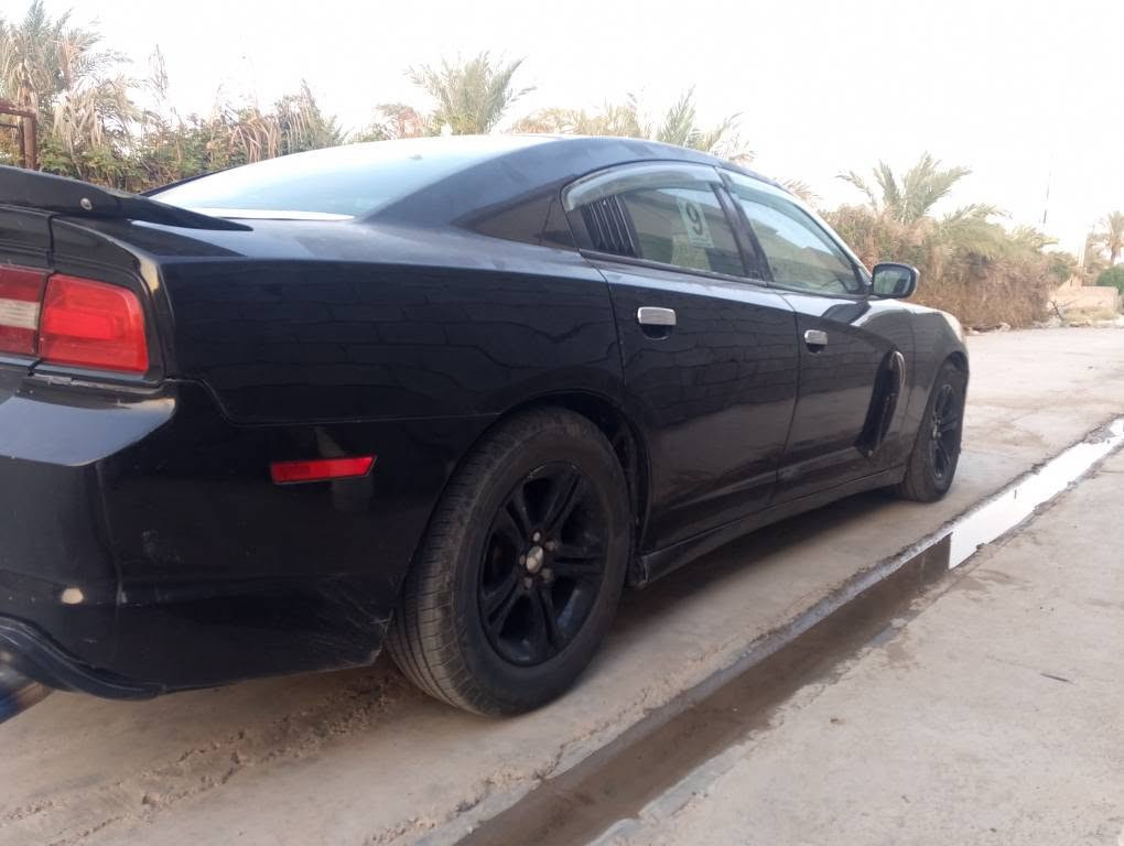 للبيع جارجر موديل 2011
رقم بغداد محرك 6. 3600
المواصفات معروفة
بصمة تشغيل صندوق ابواب 
تشغيل عن بعد
دوشمة بيجي
كير ومكينة خير من الله 
تبريد قطعتين 
دمام صوت
بيهة قطع صبغ اثر جراد  ابيع حزام بدون قمارة  
تحتاج بوليش وشغلات بسيطة 
السعر 105
مكان السيارة خان بني سعد 
*********** الفارس, صلاح الدين
