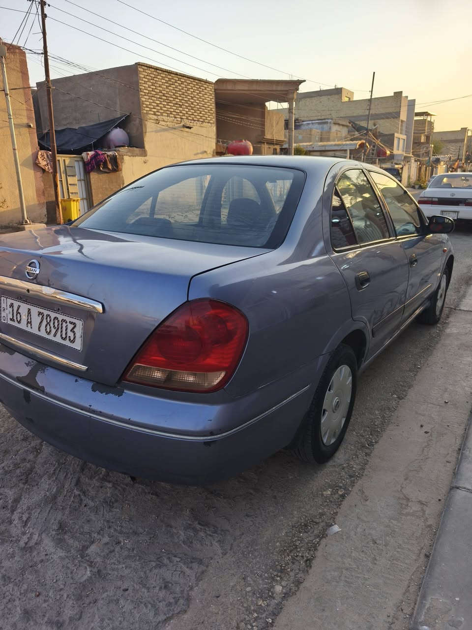 نيسان سني تفاحه ياباني للبيع 2006 مكينه جديده ستوني شاده 1800 قبق اسود كير تبريد تدفئه حداديه جديده شاشه تاب مصبوغه عام بسبب الجراد ضربه خفيفه نصف الجاملغ الخلفي الايسر فقط بجم كبس شركه رقم جديد هزه بشهر الخامس يعني متحتاج هزه للتحويل تحويل مباشر بشرط  السعر 70 مكاني نجف حي المكرمه  *********** 
***********@
