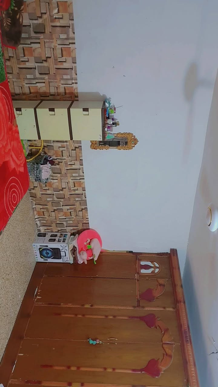 السلام عليكم
بيت للبيع  في حي الاساتذه في الكرفانات ع التبليط 
من جهة الاساتذه مساحة ١٢٥ م يحتوي على استقبال و غرفتين وصاله ومطبخ  وكراج   صحيات  داخلي وخارجي 
السعر اتصل وتدلل او واتس اب موجود 
للإستفسار ***********
***********
