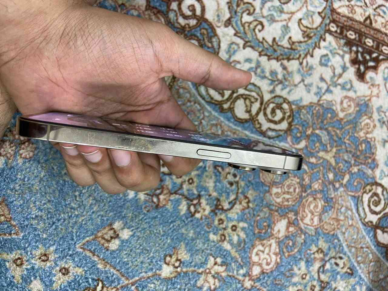 السلام عليكم 
ايفون 14 برو للبيع مبدل بطاريه وألشاشا بل تحديث كام تقره غير معروف مدري شنو بطاريه ١٠٠ جهاز شرق اوسط نضافة ١٠٠ بل ١٠٠ ذاكره ٢٥٦ السعر ٤٨٠ وبي مجال بسيط مكاني بغداد الشماعيه شراي اتصل أو راسلني واتساب ***********
