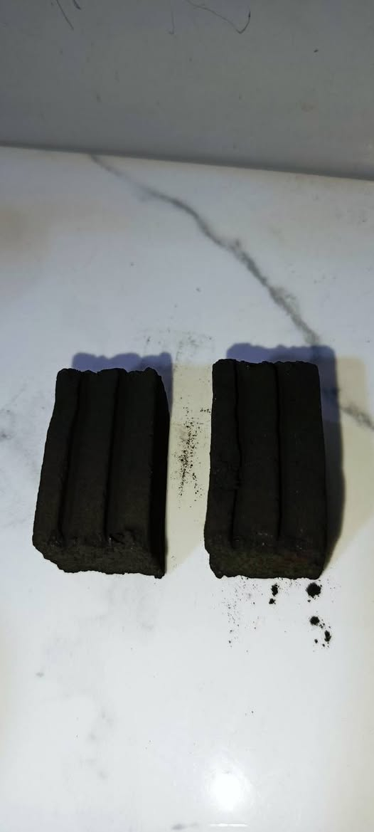 اتوفر عدنه فحم مشطب مستطيل درجه اولى تاخد شرط جملة فقط أصحاب الكوفيات والمطاعم الهم خصم بسعر🔥 كلش مرتب توصيل داخل تلعفر فقط ...الاستفسار واتساب ***********
