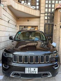 للبيع فقط جيب جراند شيروكي لمتد خليجي موديل ١٧  ماشيه ٨٧ ميل وقابلة لل...