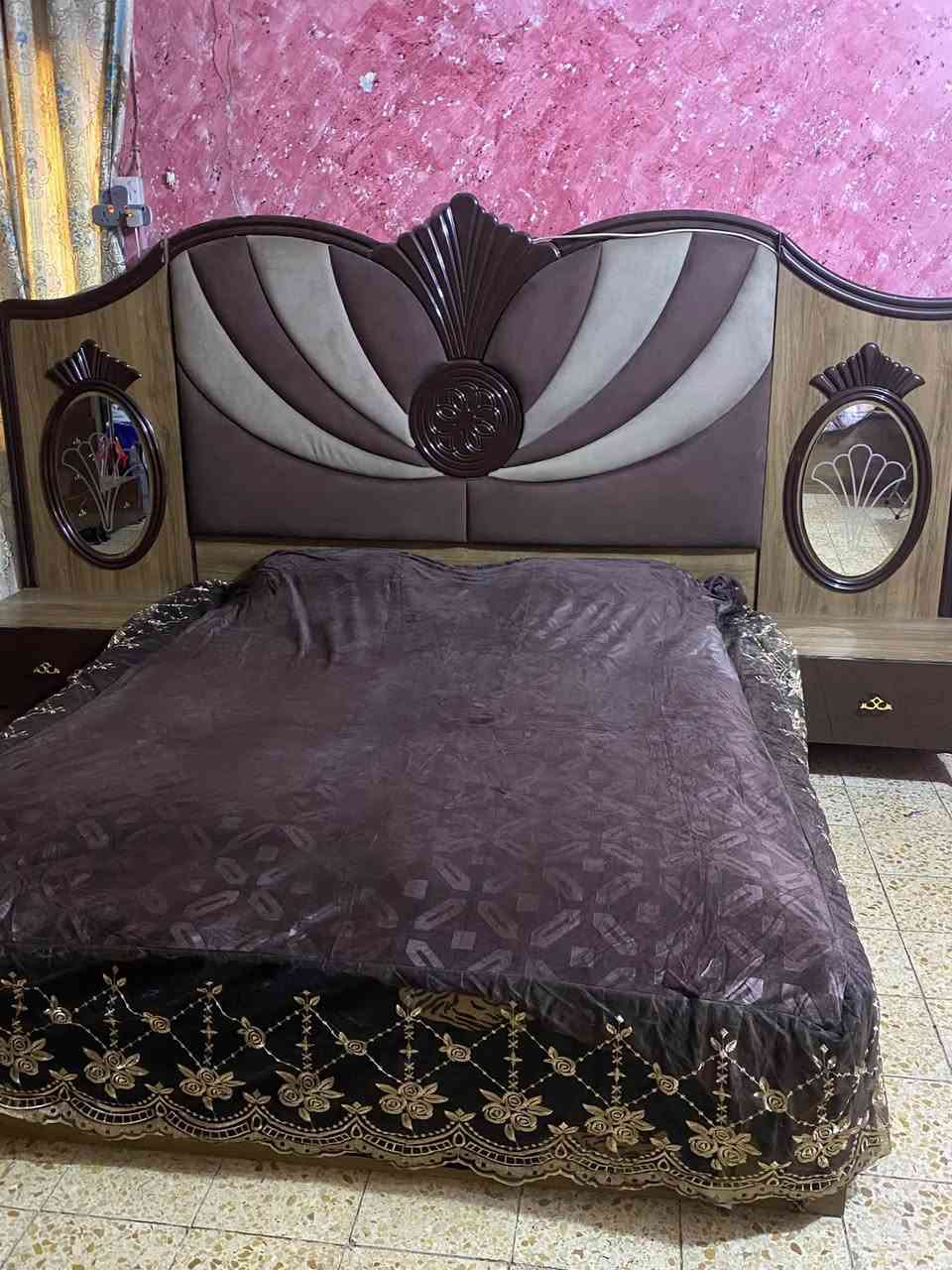 غرفه تركي  ٨ قطع نظيفه للبيع السعر ٣٥٠
واتساب ***********
