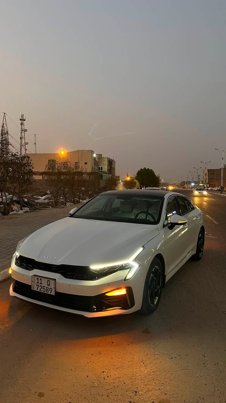 كي فايف 2024 لون أبيض للبيع
محرك 2500cc
رقم بغداد 
السيارة ماشية 20 الف كيلوا 
السيارة فول مواصفات بانوراما كشنات جلد لون ابيض 
السيارة نظيفة و مرتبة و استخدام شخصي 
و حالتها ممتازة ومتحتاج اي شي و جاهزة للفحص باي مكان 
للاستفسار و التفاصيل ***********

