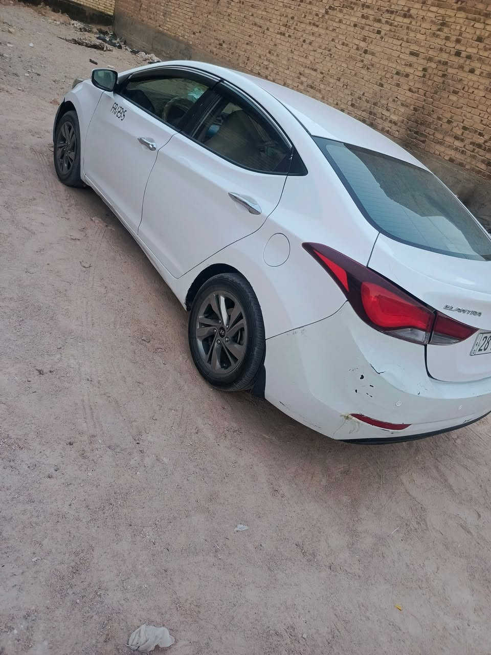 سلام عليكم سياره الانتره 16 خليجي للبيع سعر 115 وبيه مجال وبيه صبغات قليله وسيارة بسمي وسنوية لحد 2030 مكاني نجف الاشرف لتواصل عبر رقم الهاتف وبيه واتساب ***********
