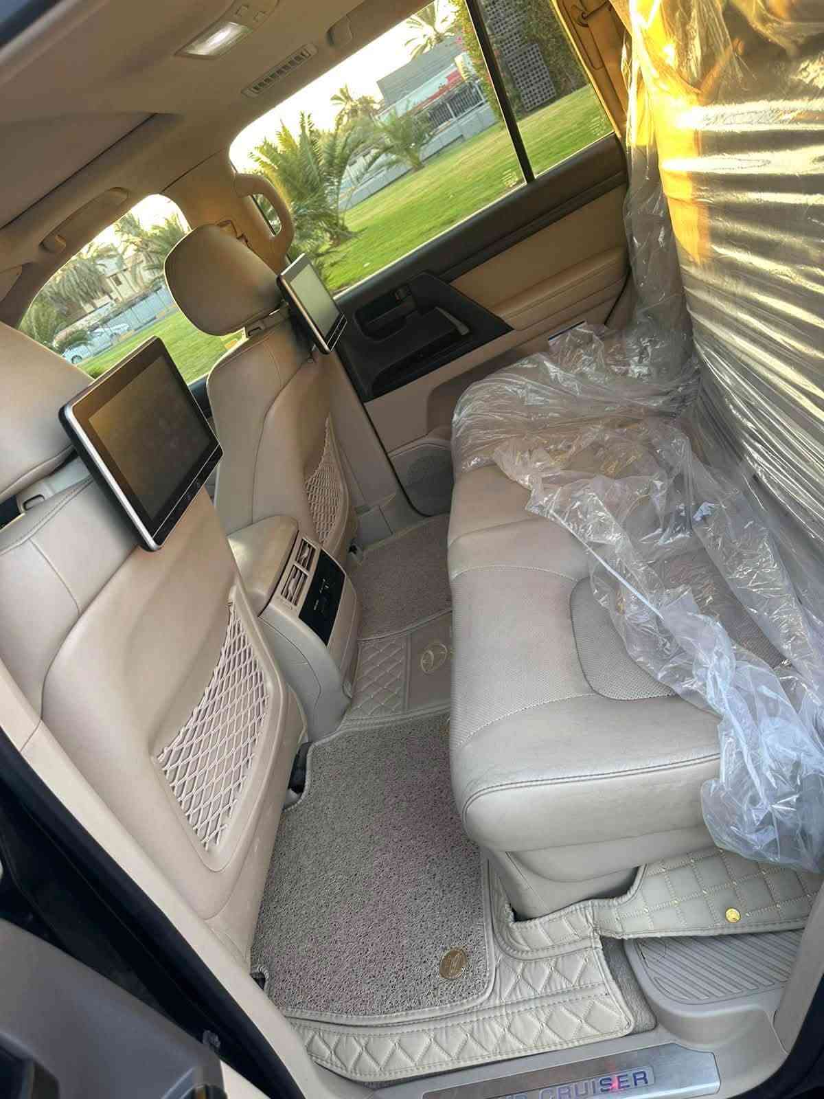 لاندكروزر ٢٠١٩
رقم دهوك 
شركه ساز فول مواصفات
ماشيه ٢٠٠ الف كيلوا حقيقي
***********
السعر 46$ وبيه مجال
محرك 6 سلندر
المكان الرمادي
