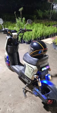 دراجه ار8 للبيع 07719372000