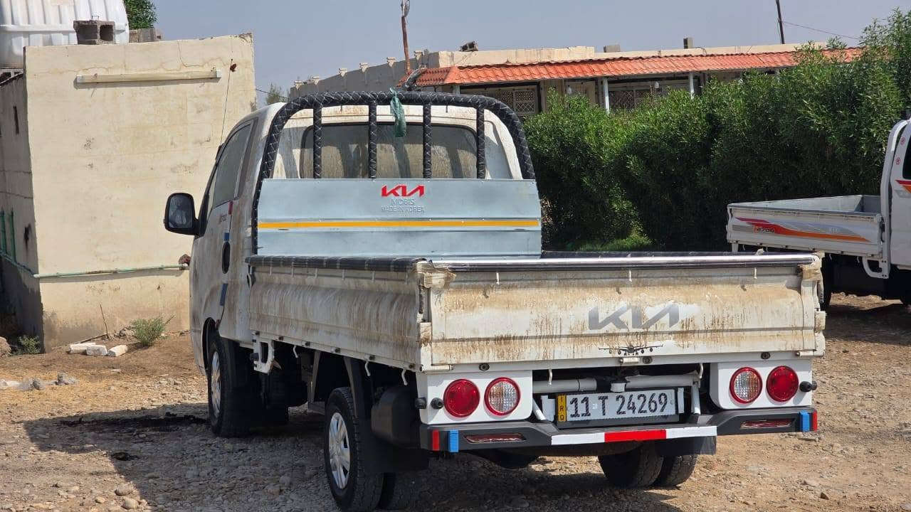 سلام عليكم كيا للبيع موديل 2025 زيرو ماشيه 4000 حقيقي رقم بغداد انكليزي بسمي شخصين المكان واسط صويره رقم الهاتف ***********
