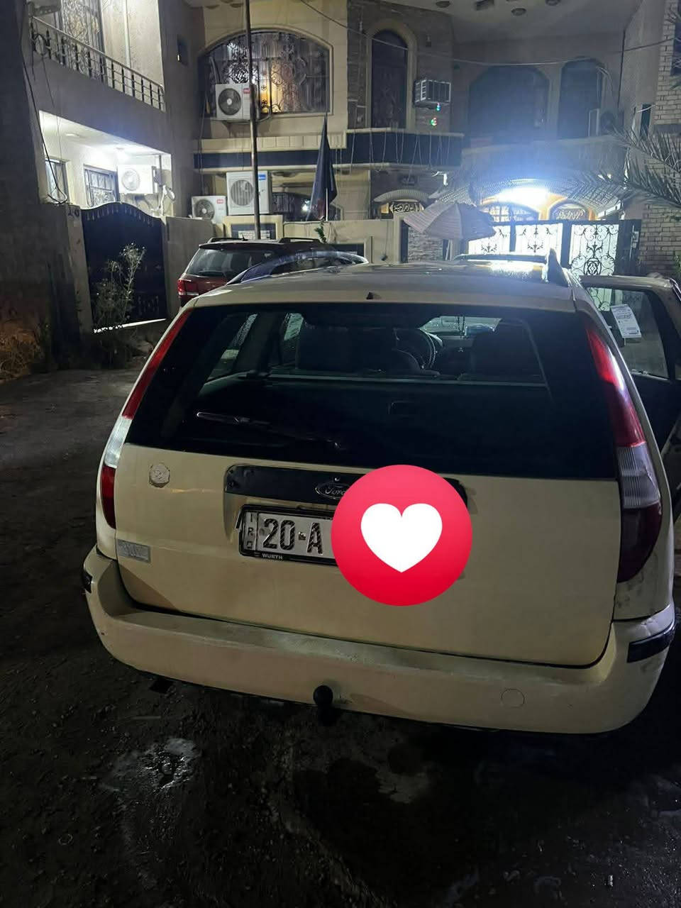 Ford Mondio 2007
فورد مونديو 2007 للبيع 
كير ومكينه بلاد 
كهربائيات شغاله 
سياره نظيفه 
دواخلها مرافقه بالصور 
السياره بأسمي
رقم ديالى تحويل ثاني يوم 
مكاني بغداد الكراده 
للأستفسار :- ***********

