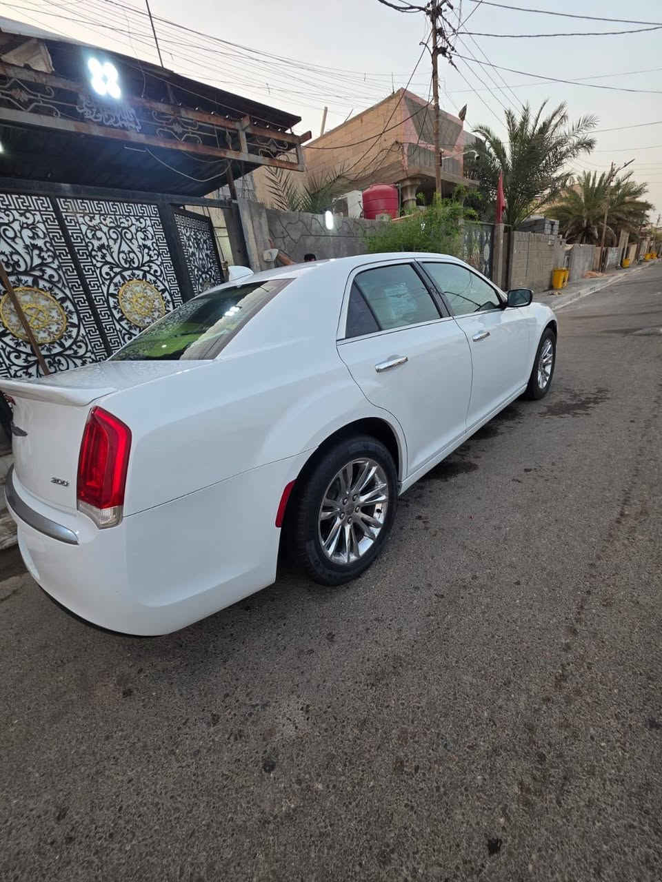 سلام عليكم اوبامه وارد امريكي حادثه جاملغ مبدل والبنيد نفسه مصلح صور حادثه موجوده بلنشر باقي كفاله من كلشي سياره مال بيت مامشتغله رقم بصره جديد تحويل ماشيه 97  سعره 220 وبيه للشراي للإستفسار *********** والله العظيم مكلف بلنشر مو الي مكان سياره البصره القبله
