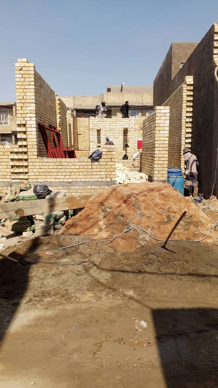 خلفات بناء شقل نضيف وزن نشتقل بلوك وطابوك ***********
