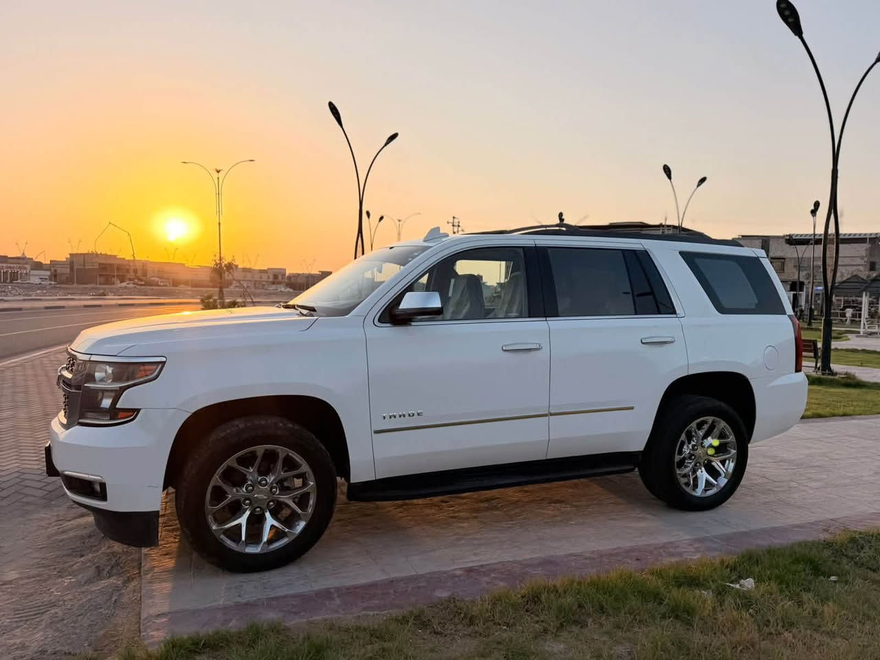 تاهو
مديل 2018 
وارد كندي
كفاله عامه
LT
رقم اربيل باسمي 
فول مواصفات عده البصمه
دواخل ملكي منفصل  
كشن جلد كهربائي
هزاز بل كشن 
كشن حار 
فتحه سقف 
جنطه كهربائيه 
ويل 20 اصلي
تخم تاير جديد 
ماشيه 140
ملاحضه بيه بس بارد كد اربع اصابع 
السعر 335 وبيه مجال حك الجيه
مكاني بصره ياسين خريبط 
رقم الهاتف 
*********** عبدالله
