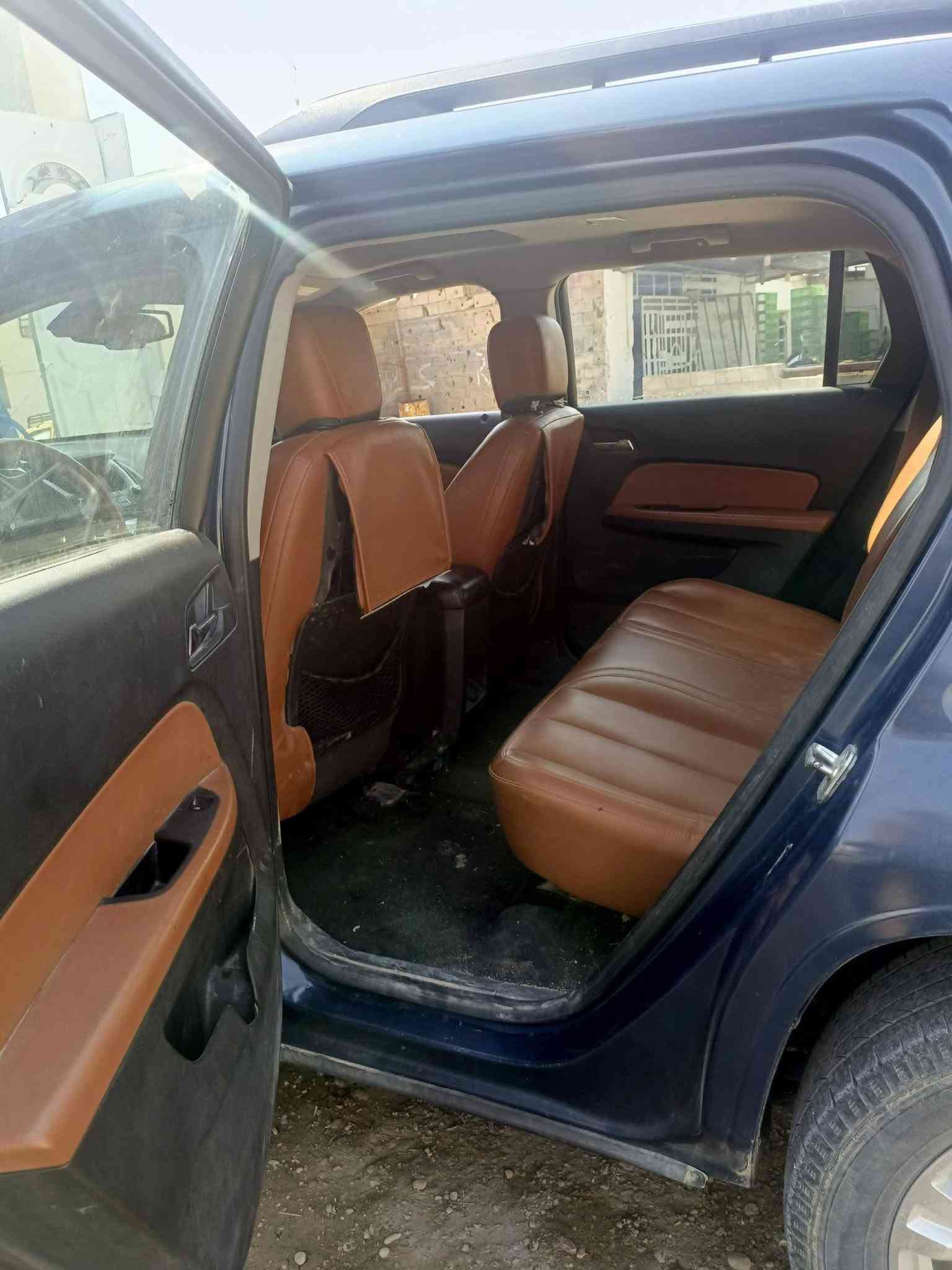السلام عليكم
جمسي تيران موديل 2017

فول اوتماتيك رقم انبار بسمنه 
تحويل بنفس اليوم 
بيهه جاملغ وبنيد مبدل بمريكه 
كير محرك شرط تبريد ثلج 
السياره خير من الله  وبلعافيه على الياخذهه 
السعر 112 وبيهه مجال شي قليل 
مكان السياره الانبار الرمادي 
***********ابو احمد
