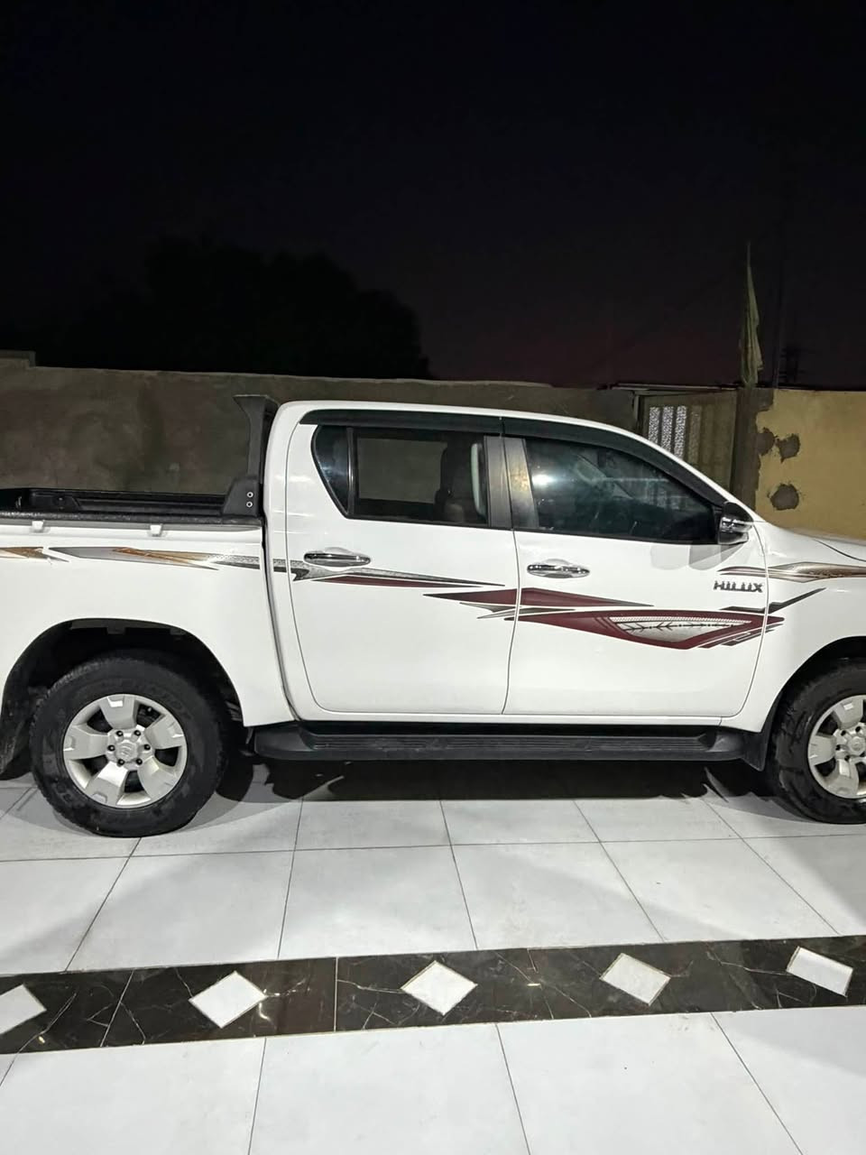هايلوكس فورويل 2019 اربيل رقم جديد دولي مكان سيارة بصرة ***********واتساب
