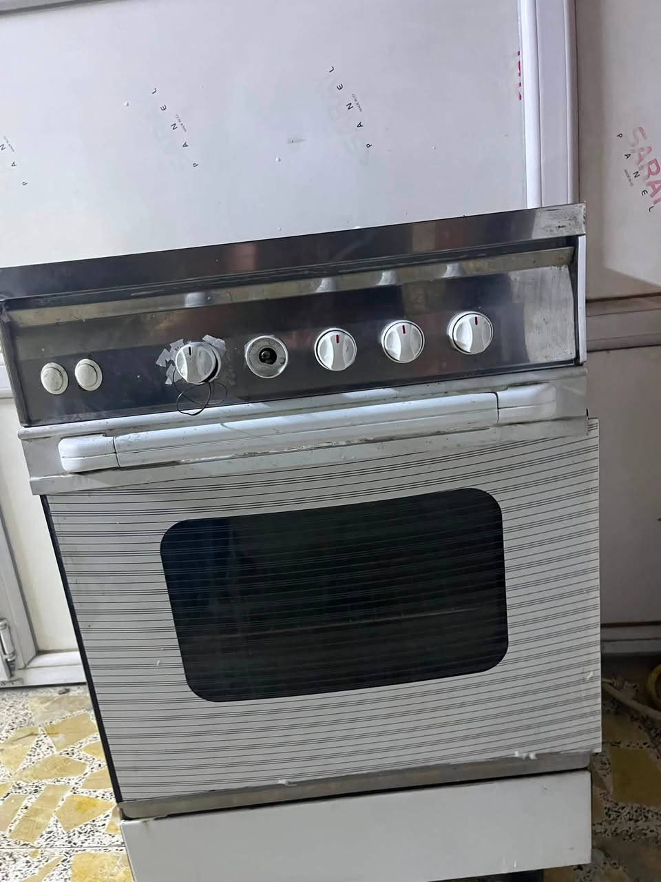 سلام عليكم
كنتور 75
 طباخ 60
مبرده75 سعوديه 
بيبان ثنين 50
***********

