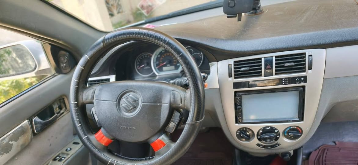 السلام عليكم  
سيارة فورنزا للبيع موديل 2008 مصبوغة حزام تبريد شغال خير من الله السعر $47 للاستفسار ***********
