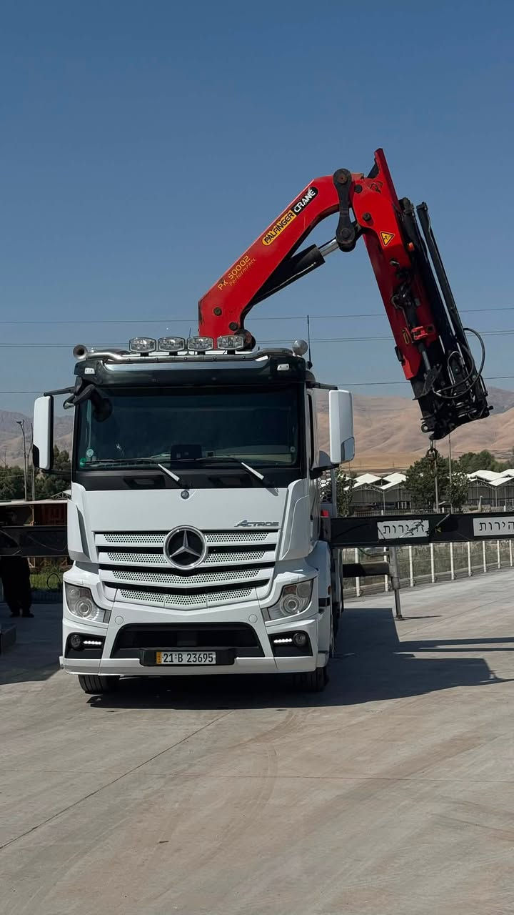 #actros2543 للبيع🪝
بوفروشتن

اكتروس 2018 فول فول مواسفات
كرين 17 طن 5 سلايت ريمود فول سيفتي ويل كروم📦
حجم 2543طخم طایار جدید کفالة عامة حتي دعامية بشرط
سیارة حیل جدیدة 
مكان سليمانى

***********
***********
