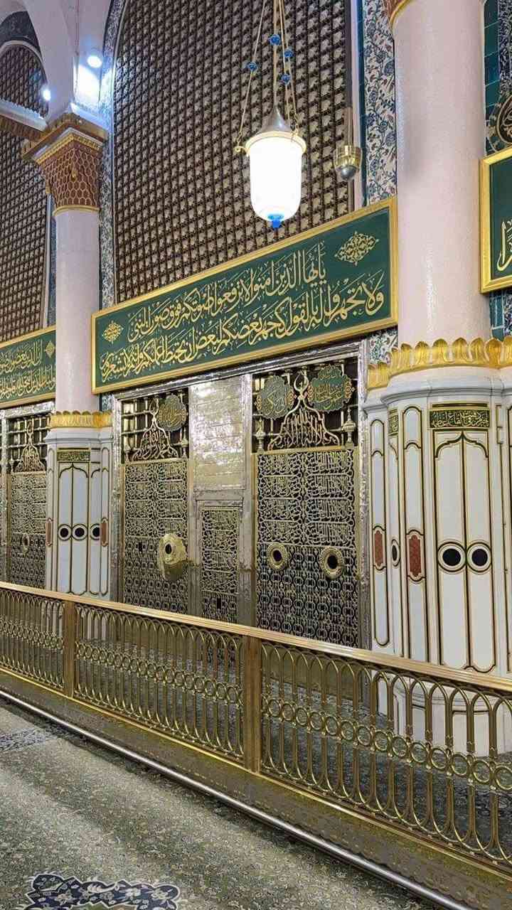 🕋✨ بِسْمِ اللهِ الرَّحْمٰنِ الرَّحِيمِ ✨🕋

﴿وَأَذِّن فِي النَّاسِ بِالْحَجِّ يَأْتُوكَ رِجَالًا وَعَلَىٰ كُلِّ ضَامِرٍ يَأْتِينَ مِن كُلِّ فَجٍّ عَمِيقٍ﴾ 🤲🏻🌿

🌹 على بركة الله تعالى نعلن لكم عن سفرتنا القادمة لأداء مناسك العمرة المفردة 🌹

📅 موعد الرحلة: 20 / 10 / 2026
🌙 عمرة شهر جمادى الأولى

✈️ السفر عن طريق الطيران
من مطار بغداد الدولي ✈️ مباشرةً إلى مطار المدينة المنورة 🕌

🌿 برنامجنا مميز وخدمة متكاملة بأسعار تنافسية 🌿

🕌 المدينة المنورة — 3 ليالٍ
✨ سكن مركزي مجاور للحرم النبوي الشريف
🍽️ ثلاث وجبات طعام يومياً
🌹 زيارة مزارات المدينة المنورة
🕌 السعي لتأمين دخول الروضة الشريفة للمعتمرين

🕋 مكة المكرمة — 7 ليالٍ
🍽️ ثلاث وجبات طعام يومياً
🤲🏻 أجواء إيمانية وخدمة متواصلة طوال الرحلة

🎁 يشمل برنامجنا:
▫️ هدايا وإحرامات
▫️ جنطة كتف
▫️ جنطة سحب
▫️ مرشد ديني يرافق الحملة
▫️ متابعة وخدمة للمعتمر طوال الرحلة 🌹

💳 نظام أقساط لجميع موظفي الدولة بدون استثناء ✅

📍 العنوان:
واسط – قضاء الحي – شارع البالات
محل براند حسين الخواف

📞 للحجز والاستفسار:
***********
📩 أو مراسلة الصفحة

🤍 غايتنا خدمة ضيوف الرحمن… وشرفٌ لنا أن نخدمكم 🤍

﴿وَتَعَاوَنُوا عَلَى الْبِرِّ وَالتَّقْوَىٰ﴾ 🤲🏻✨

🕋 نسأل الله أن يكتبها زيارةً مقبولة وسعياً مشكوراً وذنباً مغفوراً، وأن يرزق كل مشتاق زيارة بيت الله الحرام ومسجد نبيه ﷺ 🤲🏻🌹

#عمرة_جمادى_الأولى
#عمرة_2026
#عمرة_من_العراق
#عمرة_من_بغداد
#المدينة_المنورة
#مكة_المكرمة
#خدمة_ضيوف_الرحمن
#حملة_الحاج_حسين_الخواف

نص مكتوب في الصور:
- moody42111