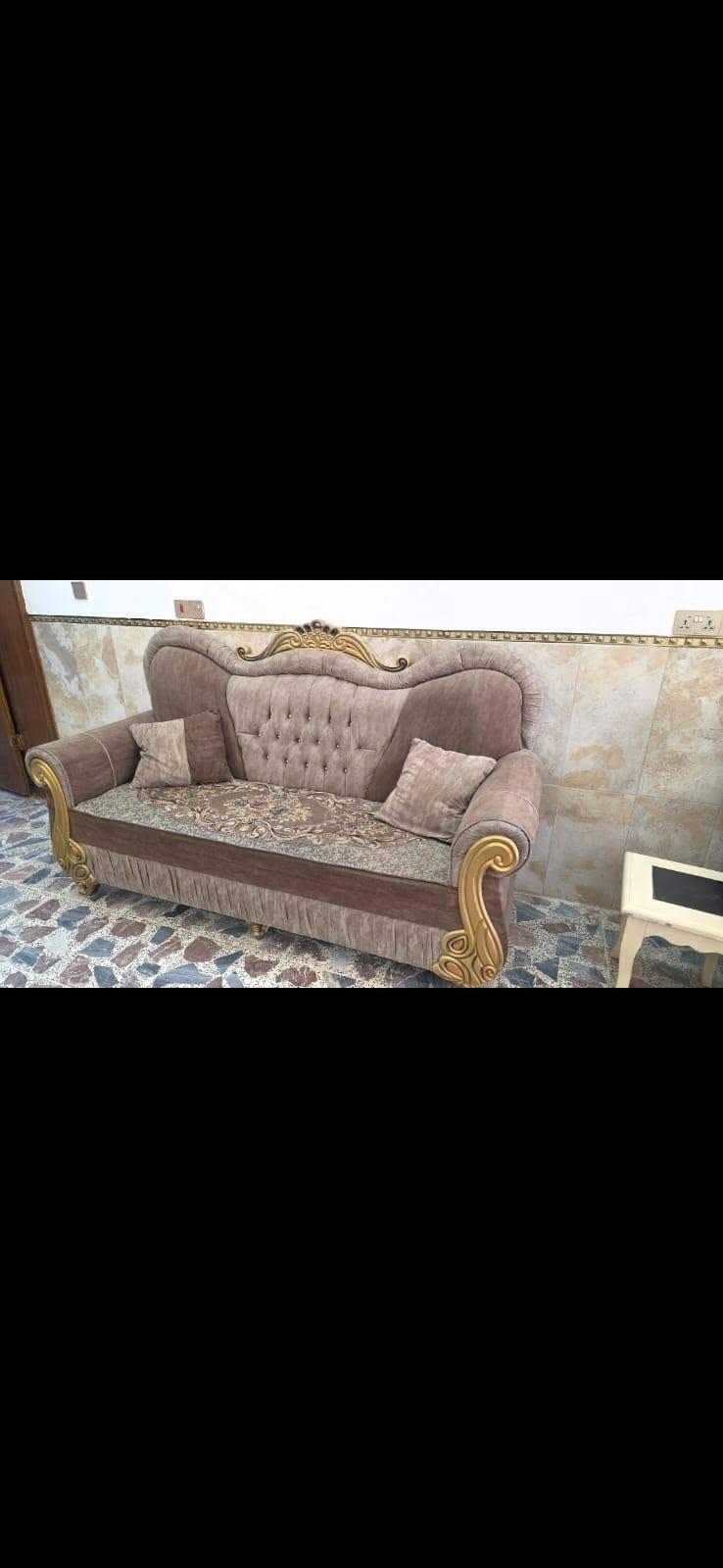 غرفة نوم • قنفات • ميز طعام