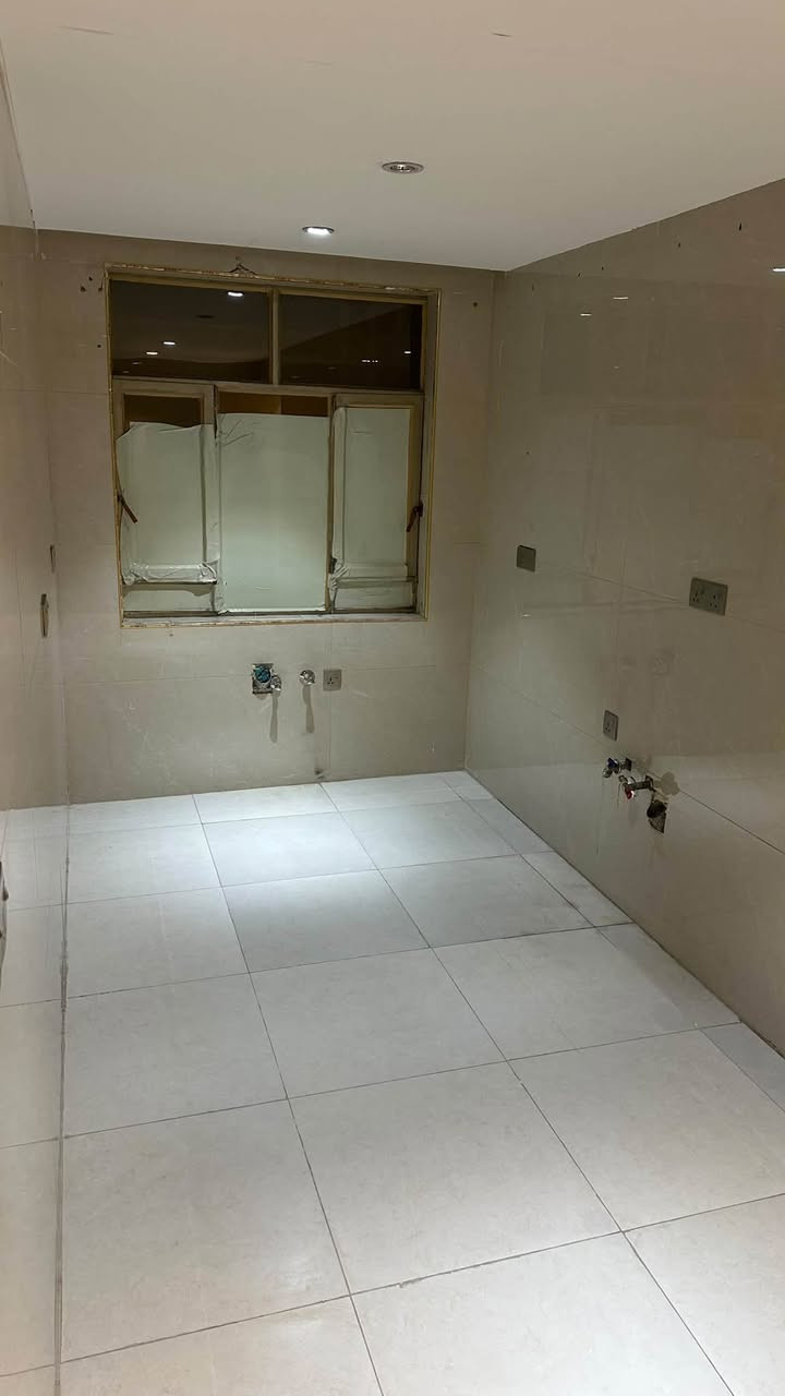 مشتمل 90 متر للايجار
سلام عليكم 
متوفر مشتمل 90 متر طابق اول للايجار 
يحتوي على صاله و2 غرف نوم وحمام ومطبخ 
مشتمل زيرو معزول تام درج خارجي 
عنوان جميله محله  518 قرب جامع علي ياسين
للاتصال والاستفسار 
***********

