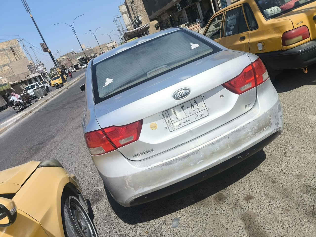 سلام عليكم اوبتمه للبيع موديل 2009
مكفوله سياره  بيه رشه صبغ شويه جاملغ امامي  ولباقي مكفول  مكان السياره السماوه قضاء الرميثه لل استفسار  ااتصل ع رقم ***********
