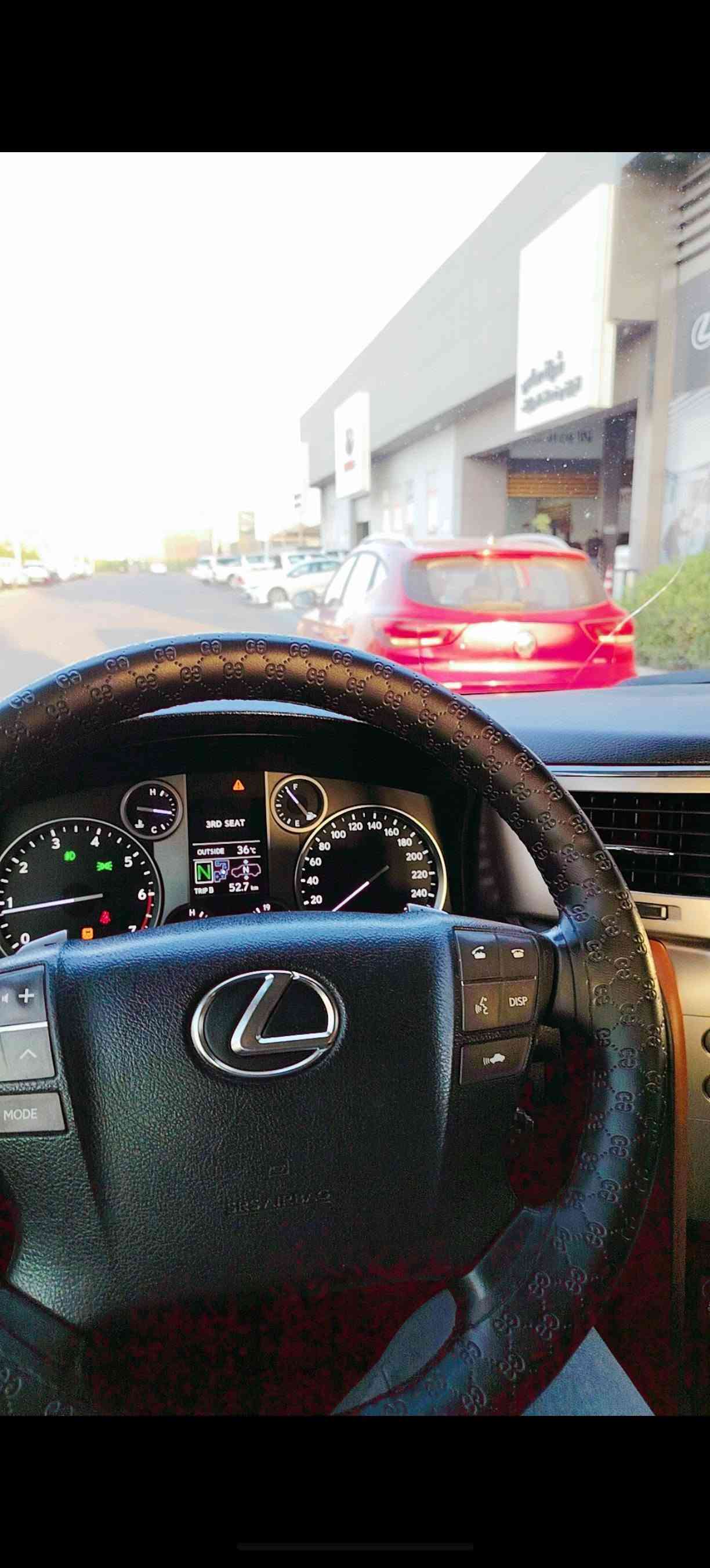 لكزس LX570 • موديل 2012 • فول مواصفات