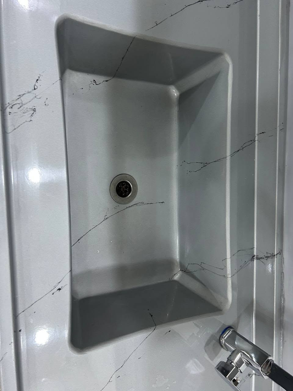 داشکاندنی تەواو لە کەوانتەری باڵۆن پرێس

کەوانتەری هەیکەل ئەلەمنیۆم و درگا باڵۆن پرێس جوانترین دیزاین و باشترین کوالێتی هەمیشە پێشەنگ لە هەرزانترین نرخدا  
تەواو کردنی کارەکەت لە نزیکترین کاتدا

ناونیشان:سلێمانی کانی سپیکە سەروو دوکانە زەردەکان
***********
***********
