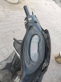 فراشة • جديد • خيط ابيض
