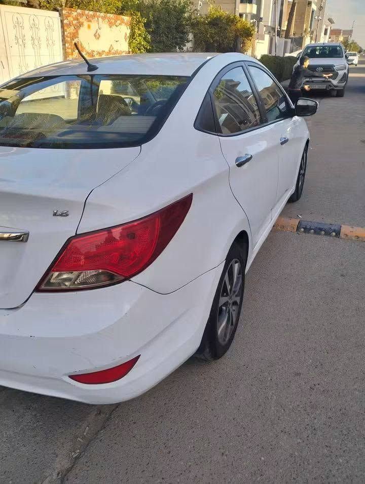 السلام عليكم اكسنت 2016 خليجي محرك 1600 دبل قطرة سياره حلوة خير من الله بسم ابنيه من الشركة بيها باب وجاملغ عكس السايق بس بدون دواخل  السعر 98ببها مجال قليل الشراي يتصل مكلف بالنشر 
***********
